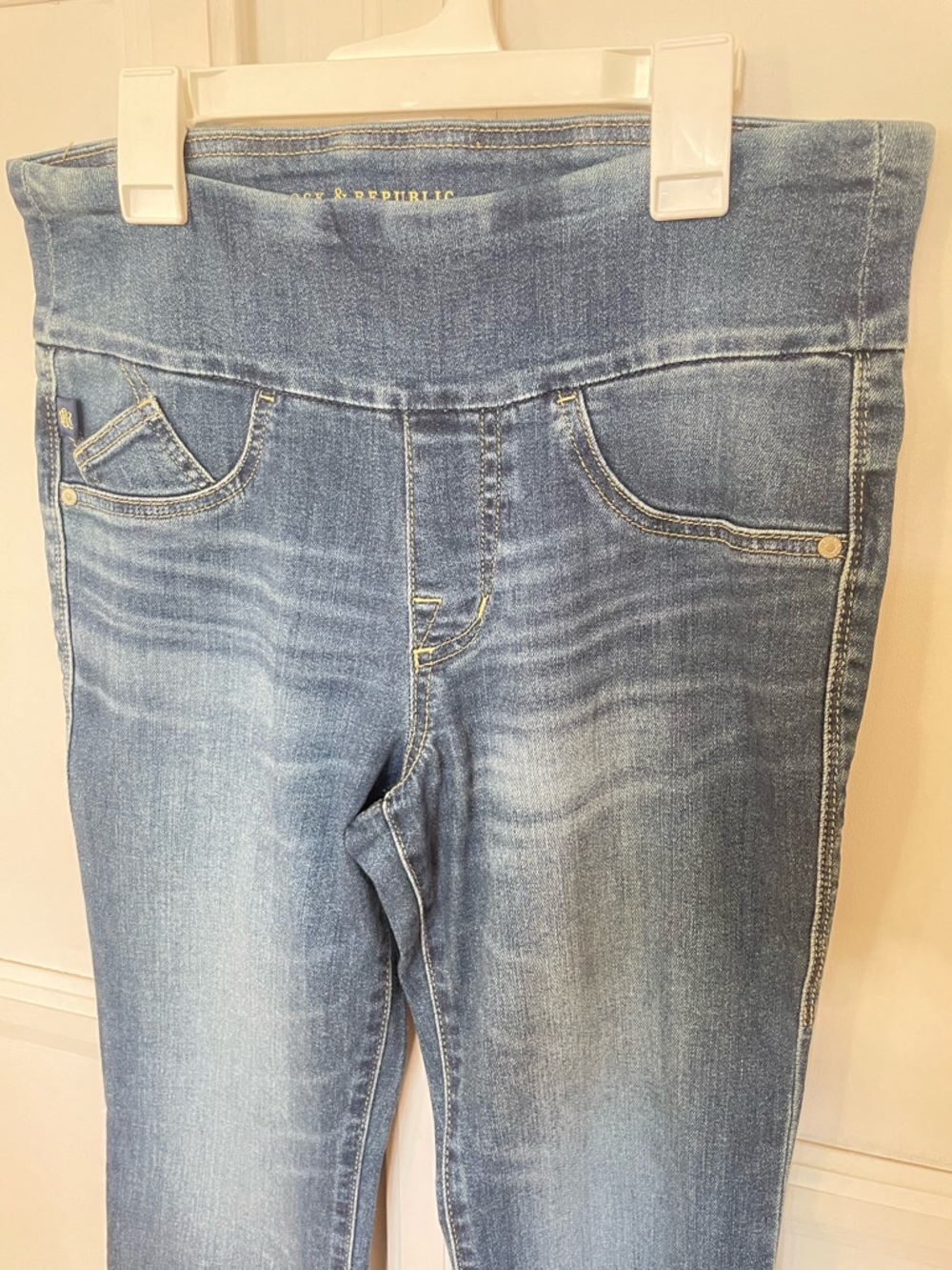 Rock & Republic Fever Pull On Jeans Womens 8S Medium Wash Stretch - Picture 4 of 8